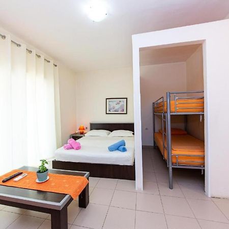 Intea Hotel Golem  Bagian luar foto